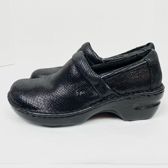Born b.o.c. Toby Black Leather Clogs - Picture 6 of 8